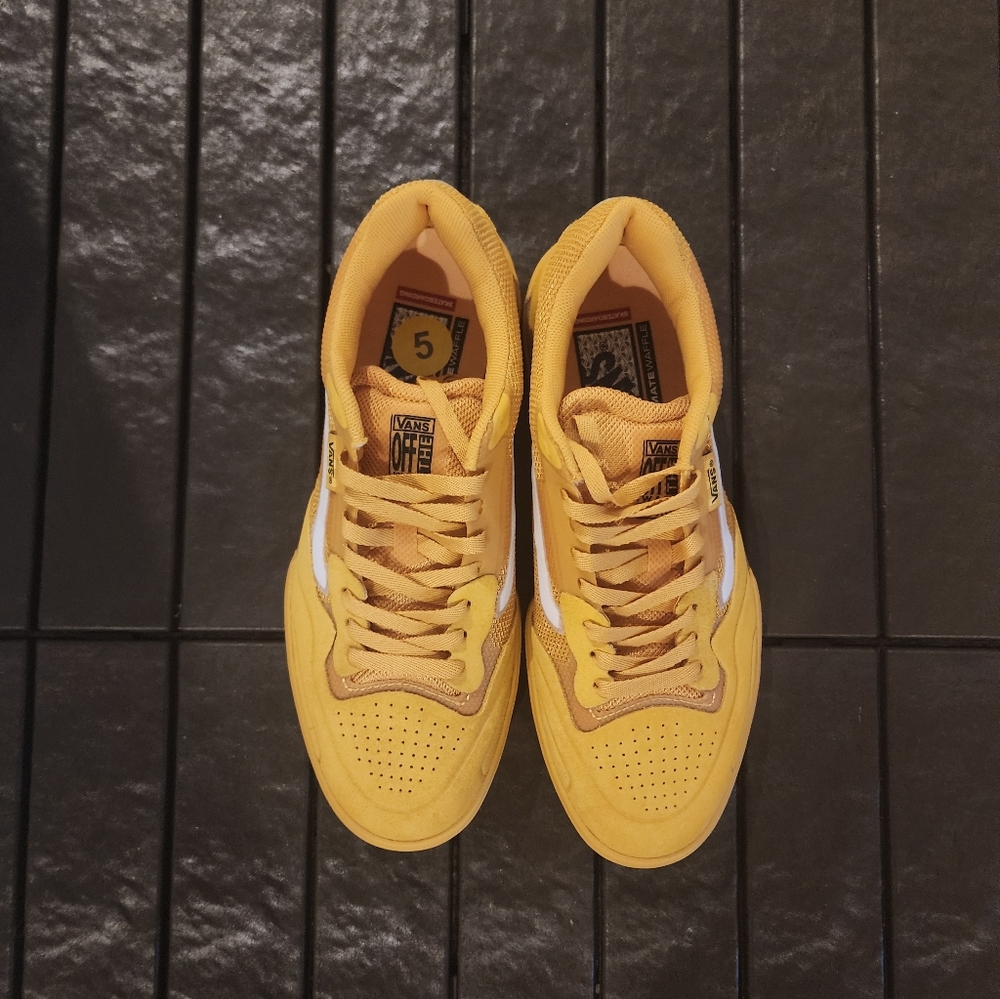 Women's Vans AVE 2.0 'Gold' - Picture 10 of 13